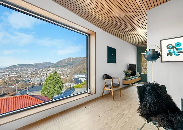 Villa In The Hollywood Hills Of With Breathtaking Views Bergen