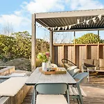 In The Hollywood Hills Of With Breathtaking Views *