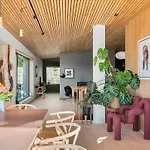 In The Hollywood Hills Of With Breathtaking Views * Bergen