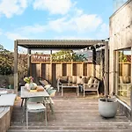 Villa In The Hollywood Hills Of With Breathtaking Views *