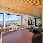 In The Hollywood Hills Of With Breathtaking Views *