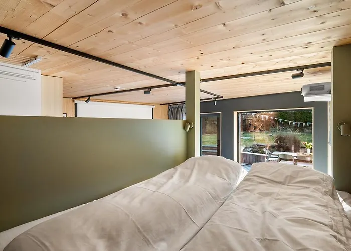 Villa In The Hollywood Hills Of With Breathtaking Views Bergen