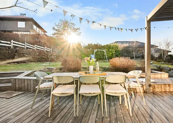 In The Hollywood Hills Of With Breathtaking Views Vila Bergen