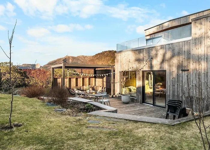 In The Hollywood Hills Of With Breathtaking Views Vila Bergen