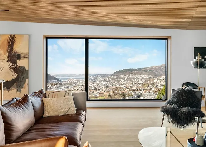In The Hollywood Hills Of With Breathtaking Views Vila *